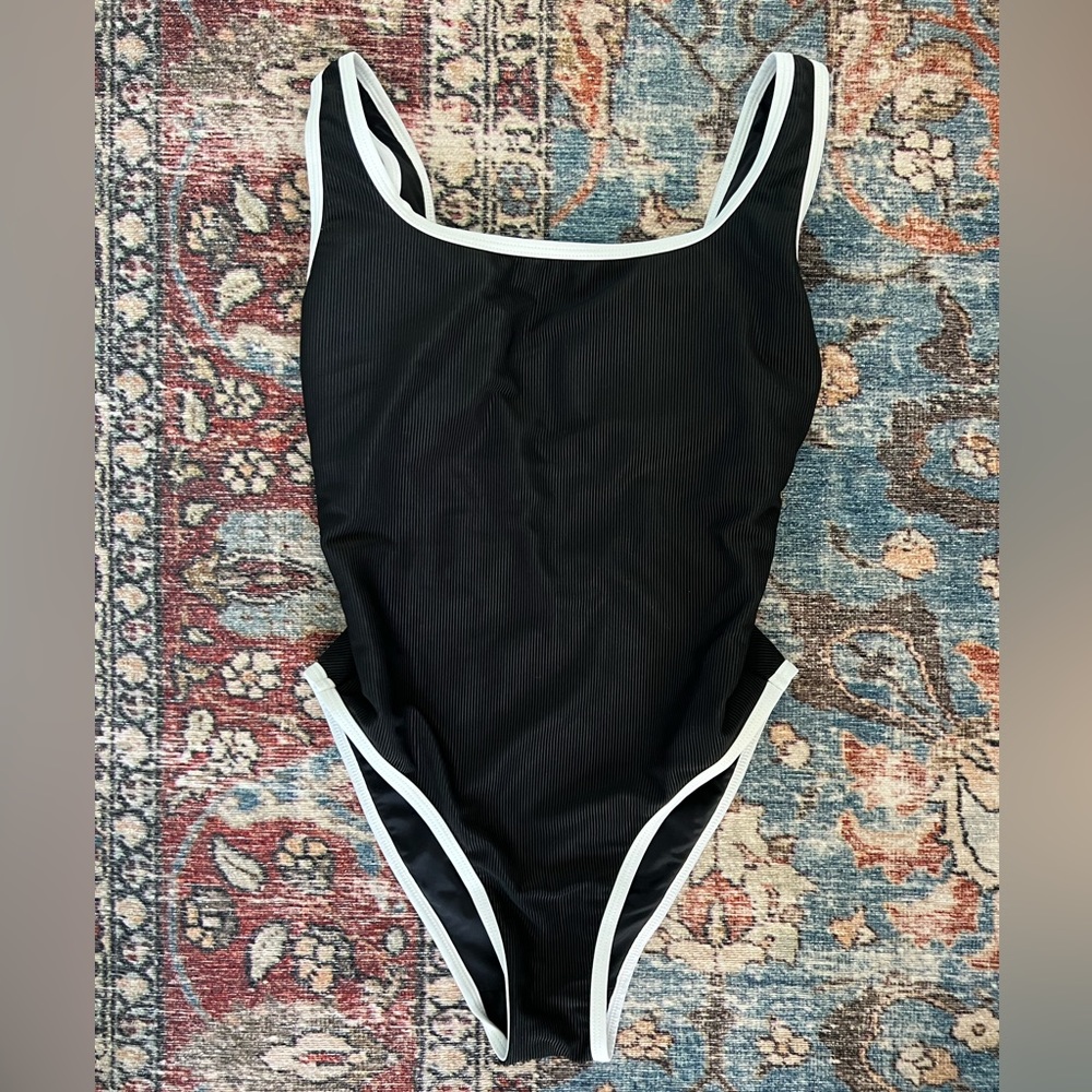 LainSnow Black and White One Piece Swimsuit